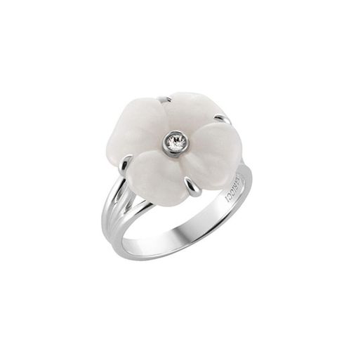 Кольцо из серебра р. 17,2 NINA RICCI