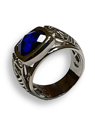 Кольцо из серебра р. 20,5 АМУЛЕТ