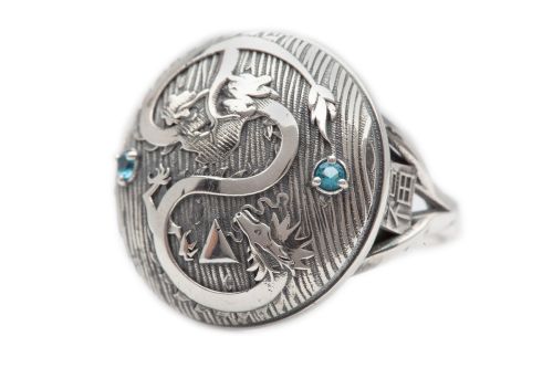 Кольцо из серебра р.18 Diviy
