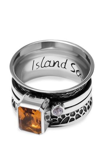 Кольцо печатка из серебра с цитрином р.18,5 Island Soul